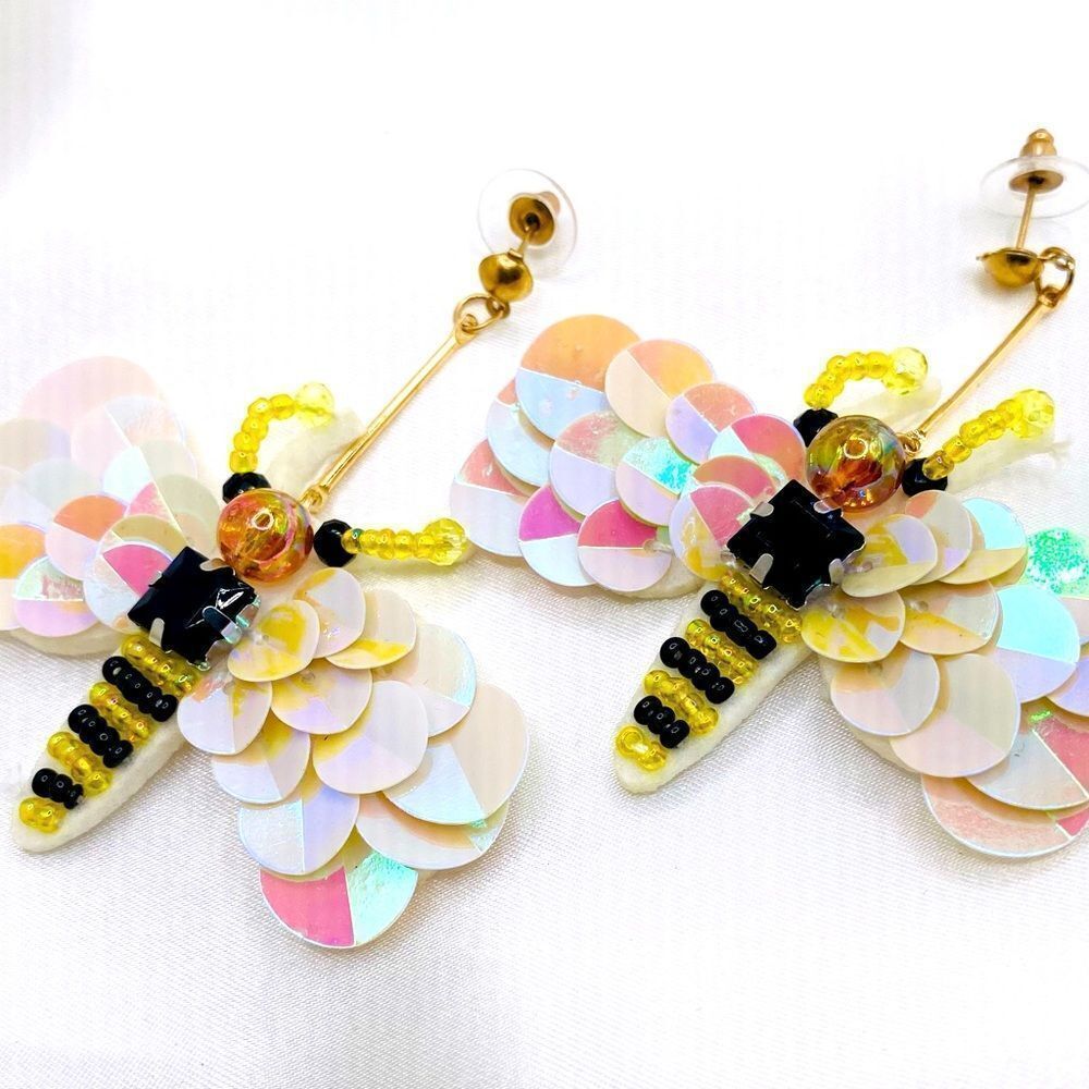 Handmade dangle 3D sequence bee stud back earrings